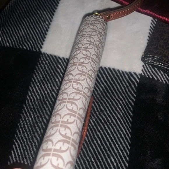 NWOT!! Fossil Brown and Cream Geometric Wallet - Picture 6 of 7